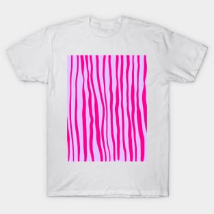 Vertical retro wavy lines - magenta and violet T-Shirt